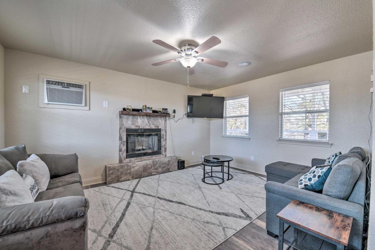 Bright Brownwood Home With On-Site River Access! エクステリア 写真