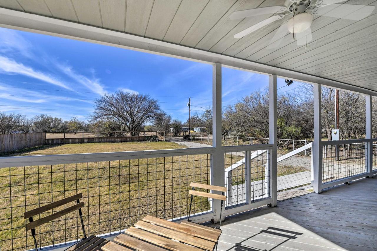 Bright Brownwood Home With On-Site River Access! エクステリア 写真