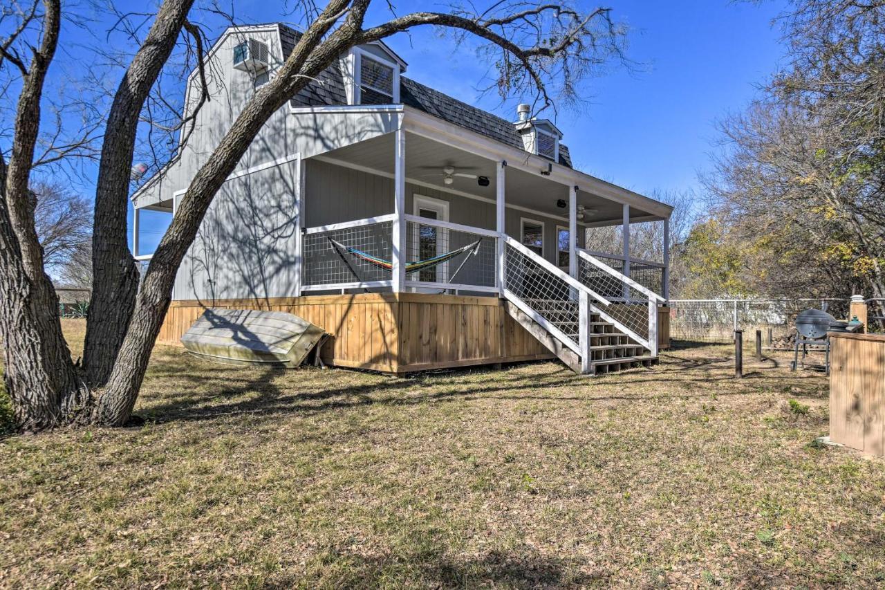 Bright Brownwood Home With On-Site River Access! エクステリア 写真