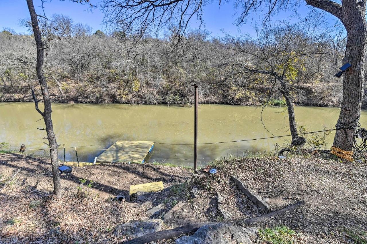 Bright Brownwood Home With On-Site River Access! エクステリア 写真